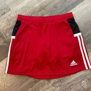 Adidas tennis skort size small